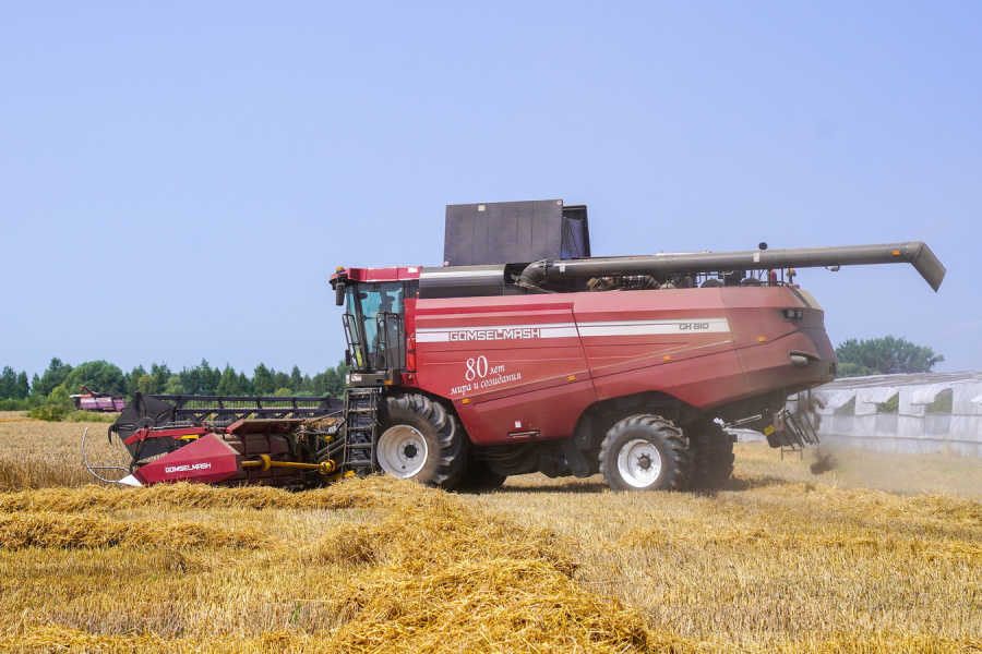 Зерноуборочный комбайн GH800 / GH810