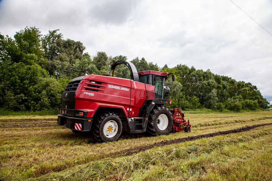 Кормоуборочный комбайн FS650