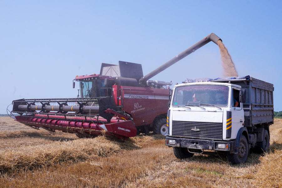 Зерноуборочный комбайн GH800 / GH810